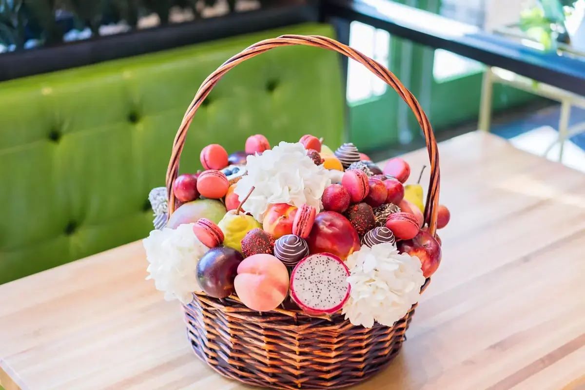 edible-arrangements-and-blooming-treats