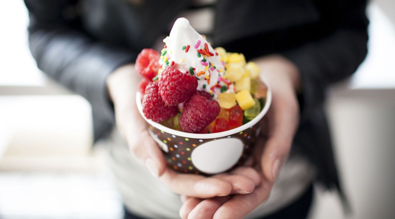 gourmet-twists-on-classic-frozen-yogurt-toppings