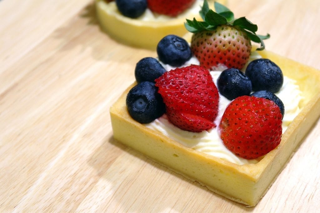puff-pastry-fruit-tarts-with-ricotta-cream-filling-recipe