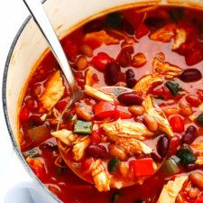 20-minute chipotle chicken chili recipe