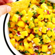 5-ingredient mango salsa recipe