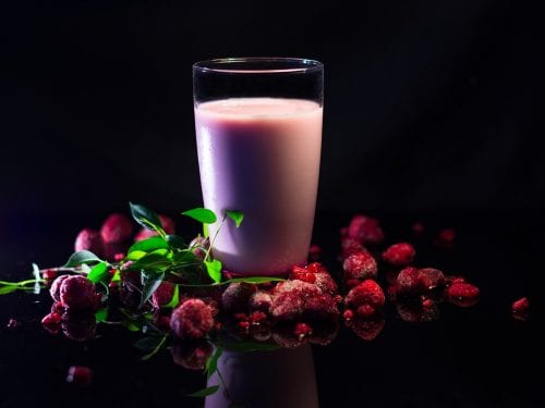 creamy-raspberry-protein-smoothie