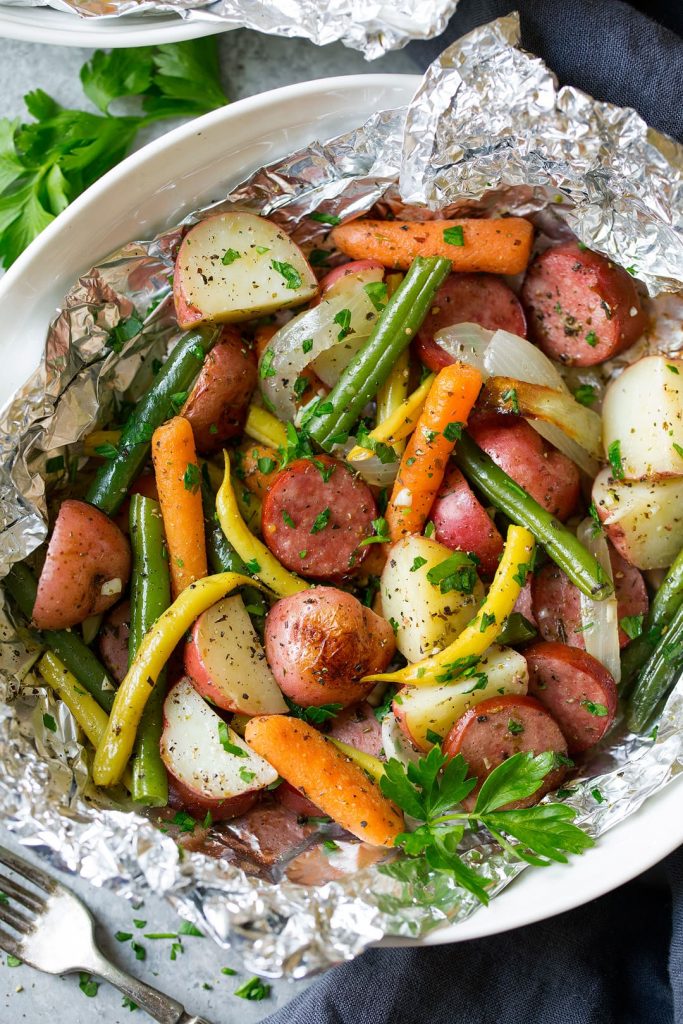 easy garlic herb sausage and veggie foil packs recipe