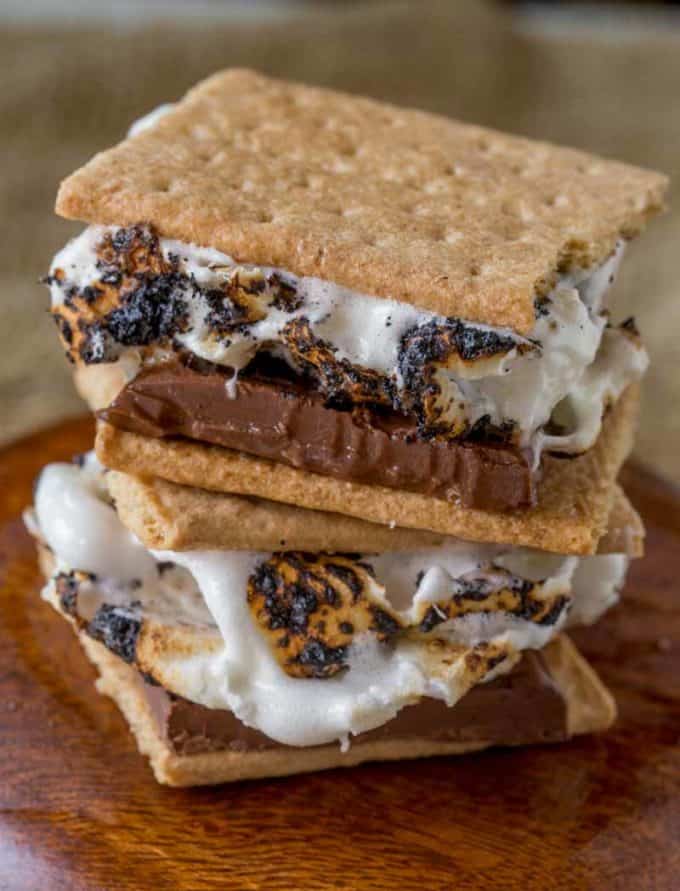 how to make s'mores (4 ways!) recipe
