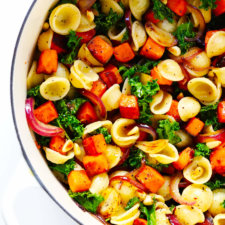 pasta with caramelized sweet potatoes and kale recipe