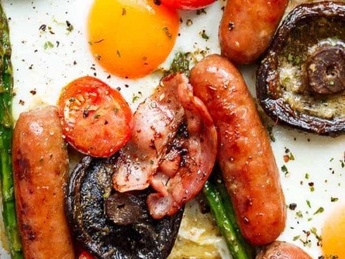 sheet pan full breakfast (eggs, bacon, sausages & mushrooms) recipe