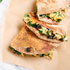 vegetarian breakfast quesadillas with scrambled eggs, spinach and black beans recipe