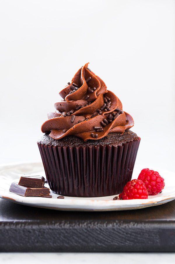 chocolate cupcakes with chocolate buttercream frosting recipe