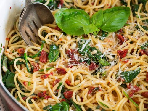 spaghetti with sun dried tomatoes and spinach recipe