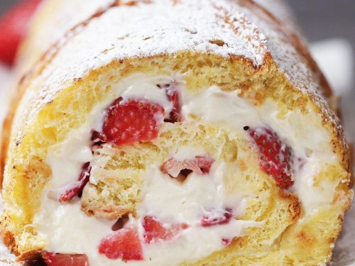 strawberry cheesecake french toast roll recipe