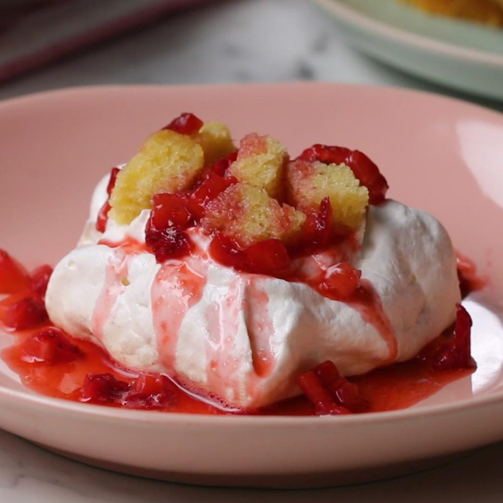 strawberry shortcake meringue nests recipe