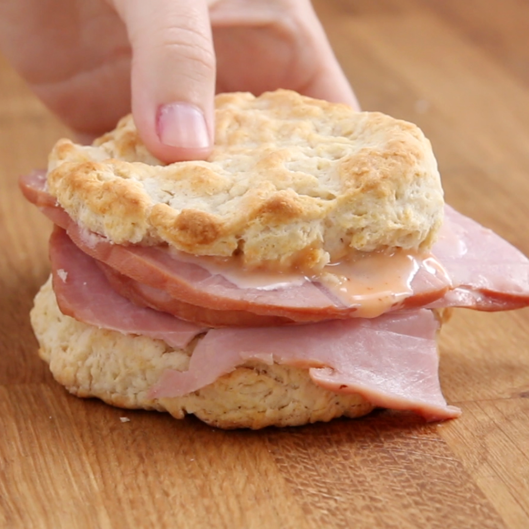 Ham Biscuits with Honey Sriracha Mayo Recipe