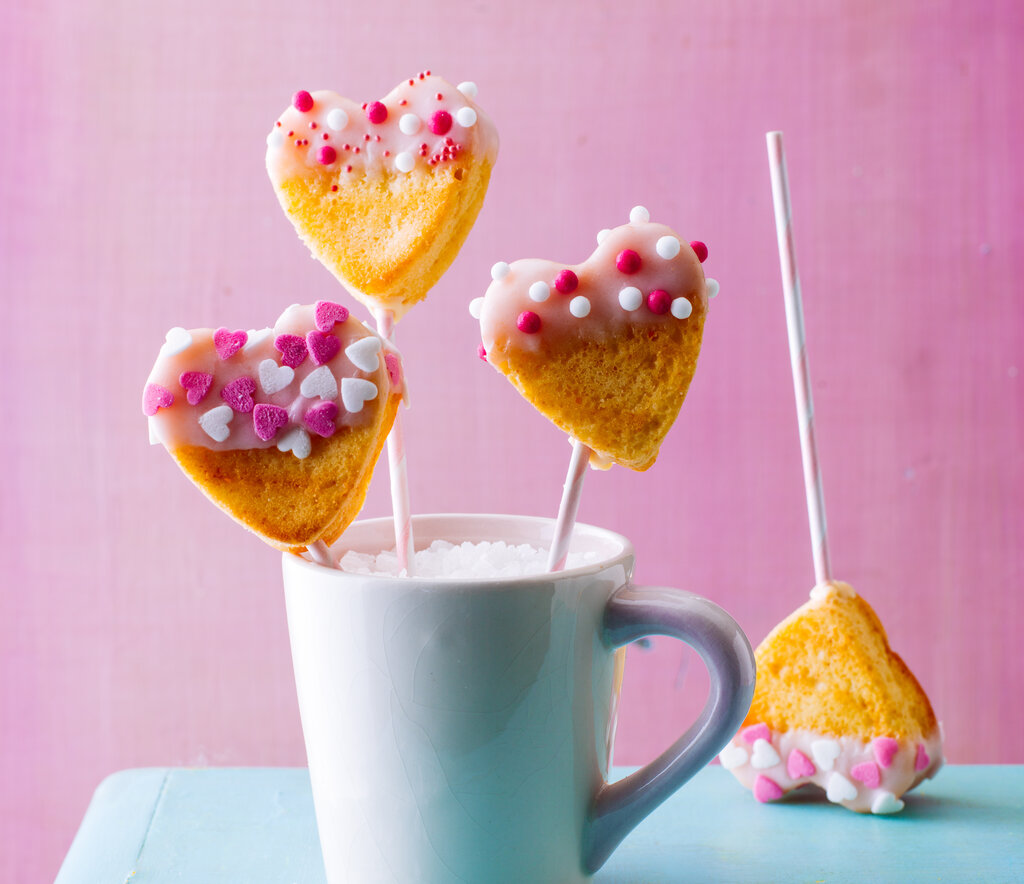 Valentine's Day Cookie Pops Recipe