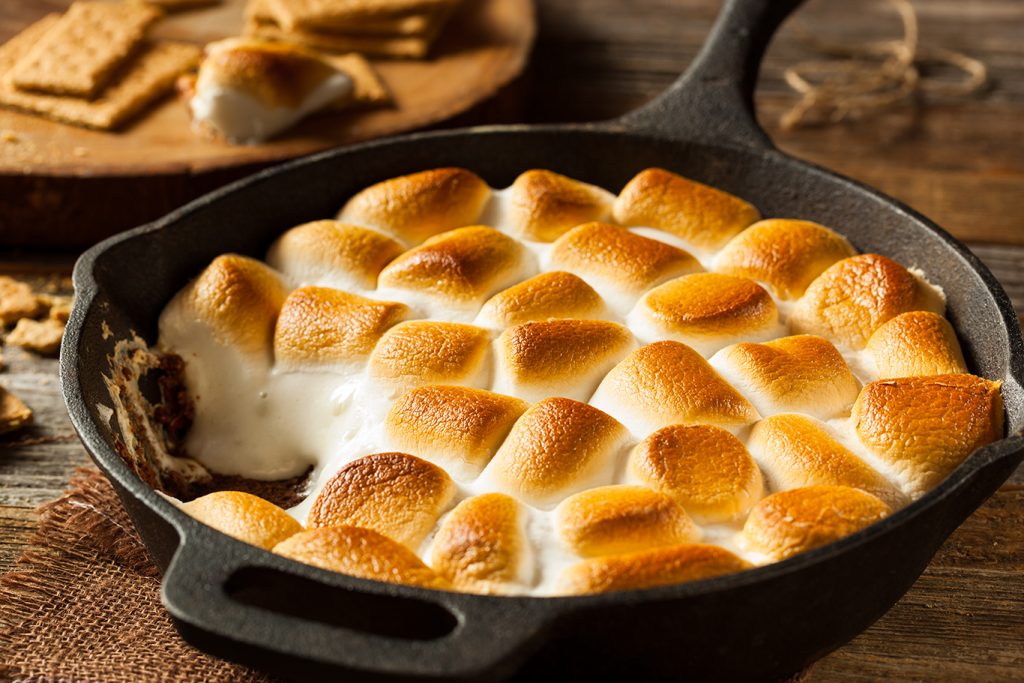 tasty candy cane s'mores dip
