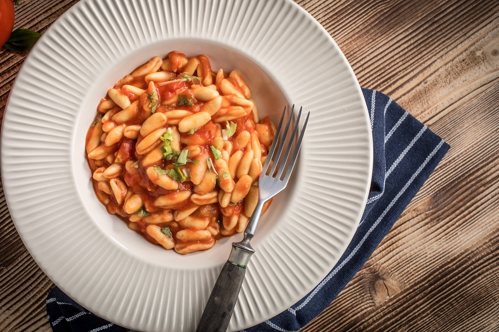 summer cavatelli with corn tomatoes and zucchini