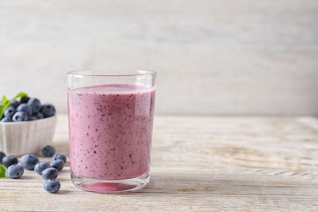 cold blueberry muffin smoothie