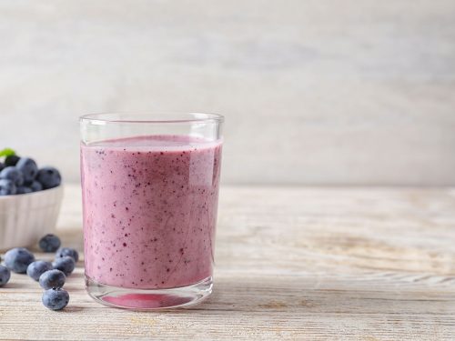 cold blueberry muffin smoothie