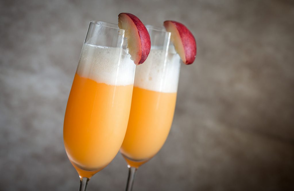 fresh bellini cocktail