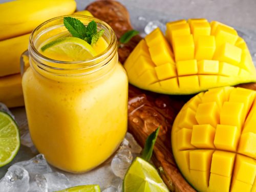 refreshing mango smoothie