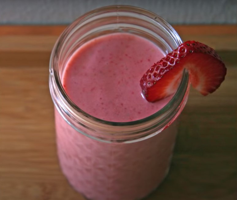 peanut butter strawberry smoothie recipe