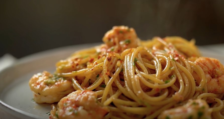 shrimp spaghetti with crumbs recipe