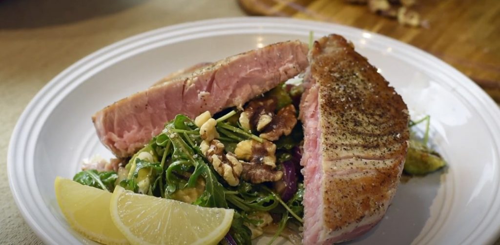 seared-tuna and radish salad recipe