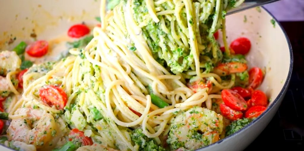 shrimp pesto pasta with asparagus recipe