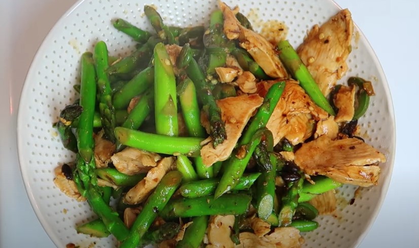 ginger chicken stir-fry with asparagus recipe
