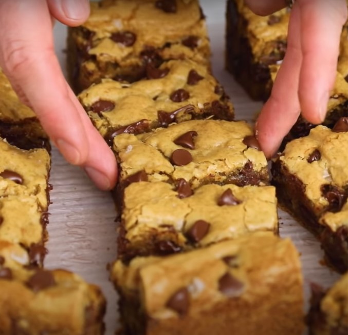 chocolate chip cookie dough bars recipe