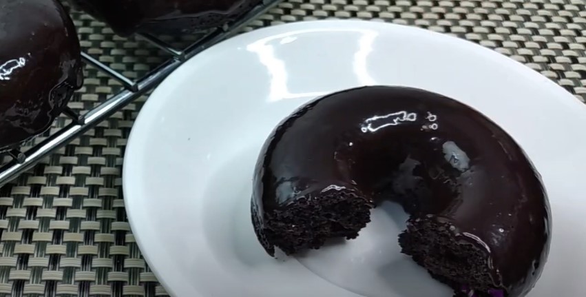 chocolate cake doughnuts recipe