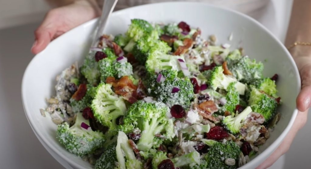 broccoli cashew salad recipe