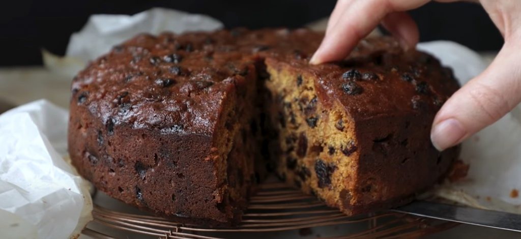 Christmas Fruit Cake / Kerala Style Plum Cake - Pepper Delight