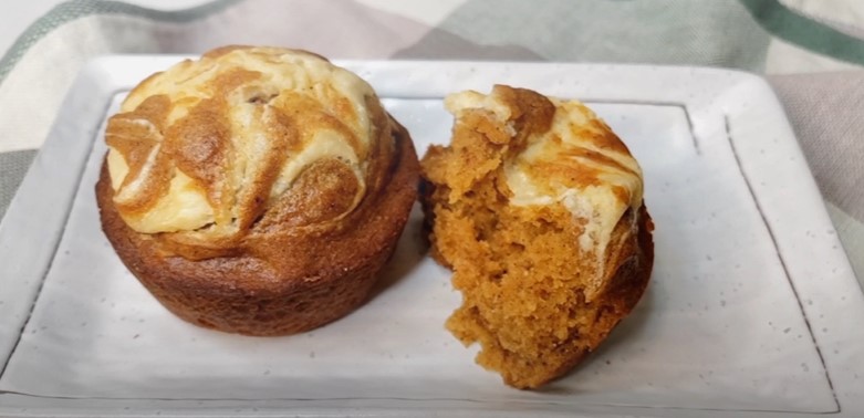cream cheese pumpkin muffins recipe