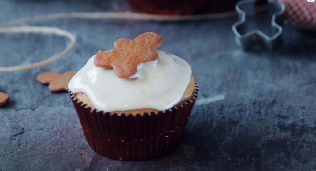 gingerbread doughnut muffins recipe