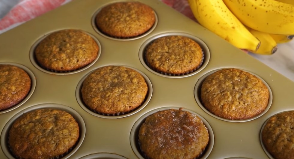 banana crumb muffins recipe