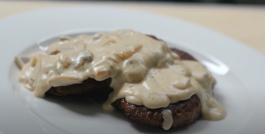 beef burgers with creamy mushroom sauce recipe