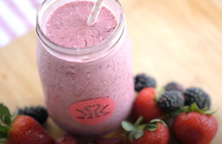 healthy berry smoothie recipe