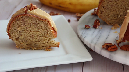 Apple Chai Bread Pudding Bundt Cake with Vanilla Bean Caramel - College  Housewife