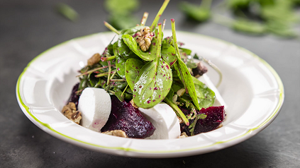 Beet Salad with Goat Cheese Toasts Recipe