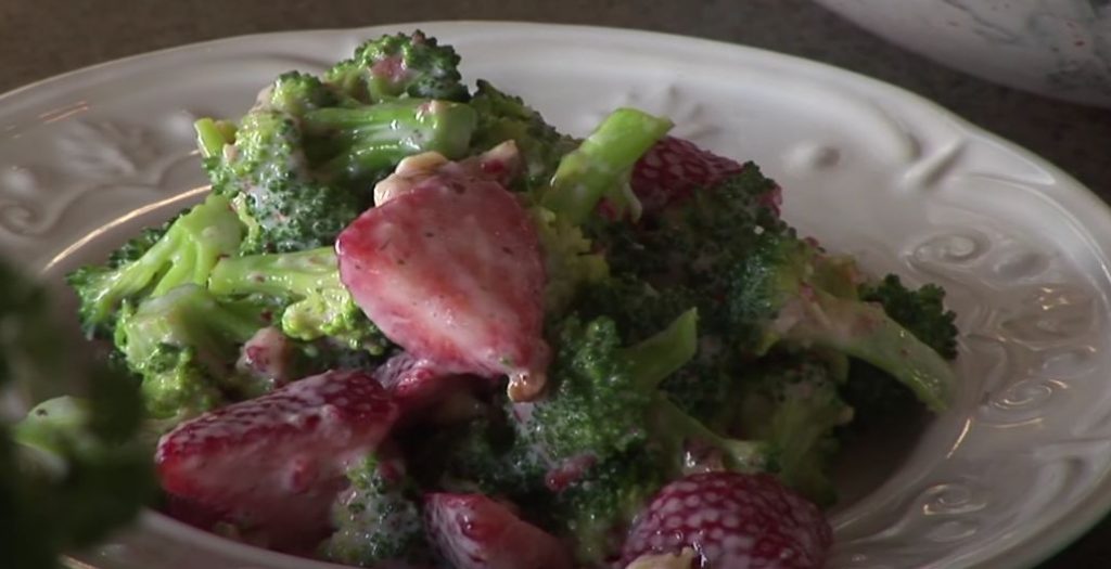 Broccoli Strawberry Salad Recipe