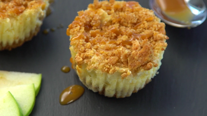 Caramel Apple Mini Cheesecakes {with Streusel Topping} - Cooking