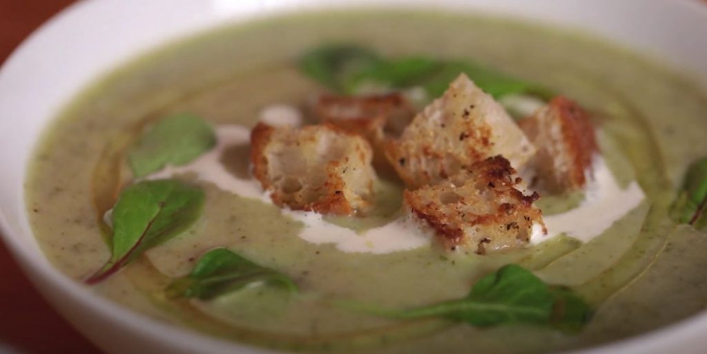 Creamy Broccoli Soup with Croutons Recipe