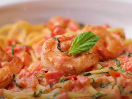 Creamy Shrimp Alfredo with Tomato and Basil Recipe