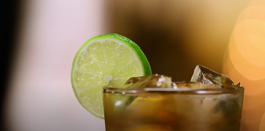 Easy Crown Royal and Ginger Recipe