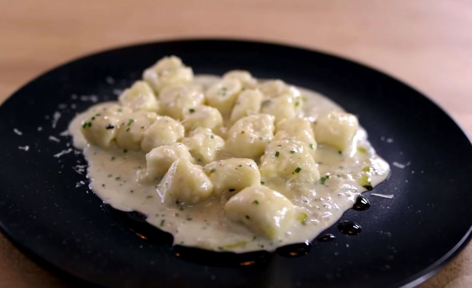 Ricotta Gnocchi with Toasted Hazelnuts and Sage Recipe