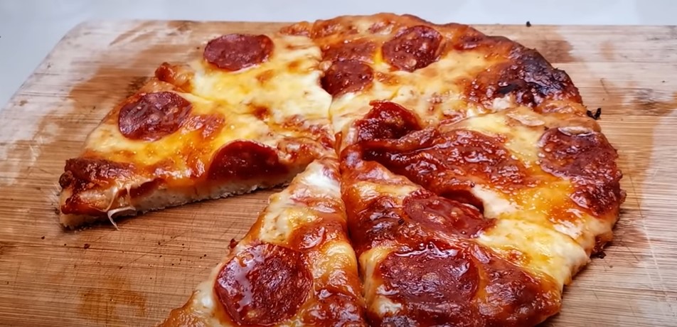 homemade pepperoni pizza recipe