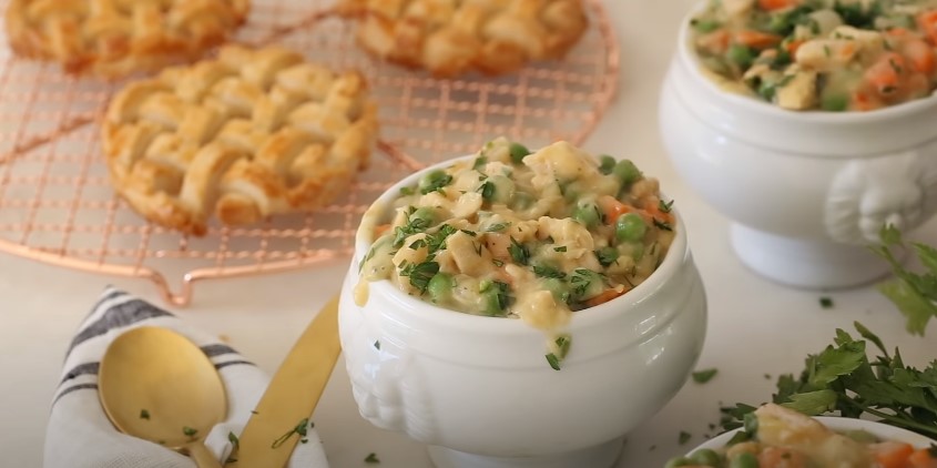 Classic Chicken Pot Pie Recipe 