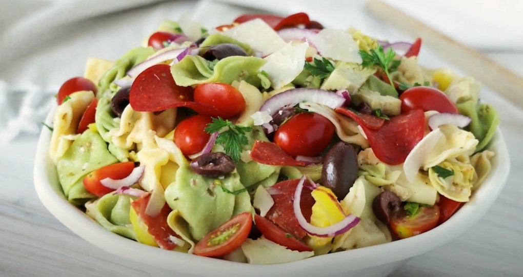 tortellini pasta salad with sun-dried tomatoes and artichokes recipe