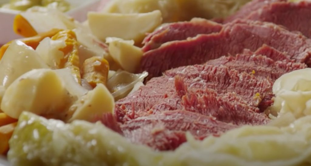 slow cooker corned beef and cabbage recipe