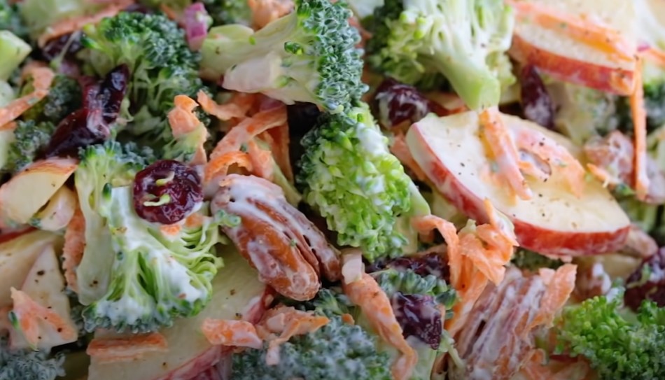 creamy broccoli slaw recipe